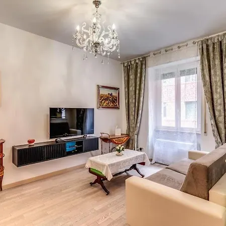 Maison St Camillo Centre Apartment *