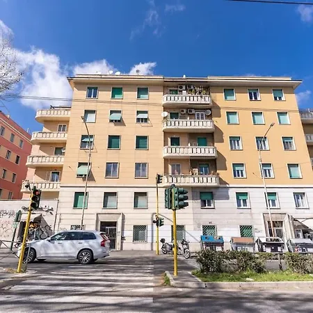 Maison St Camillo Centre *